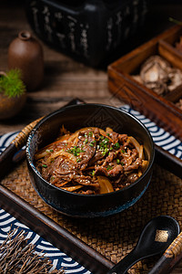 凉瓜牛肉饭牛肉饭背景