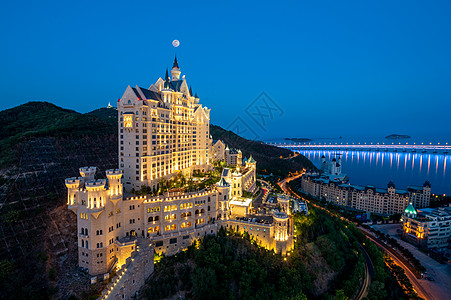 夜景街道大连城堡酒店建筑风景背景