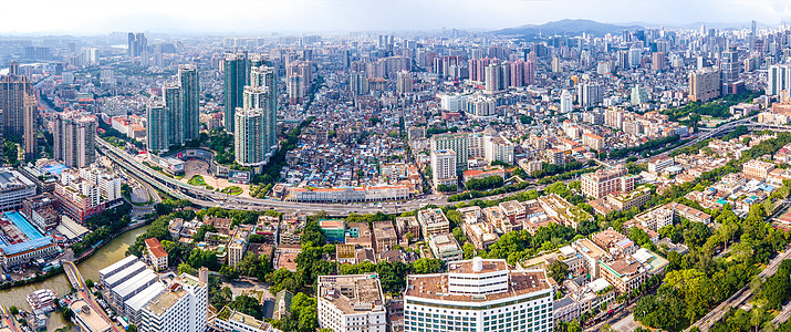 全景航拍广州沙面公园荔湾区城市建筑背景图片