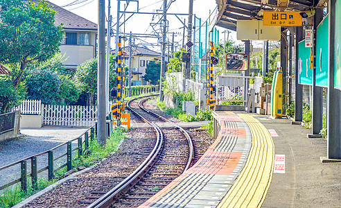 日本镰仓高校钱镰仓车站铁轨背景