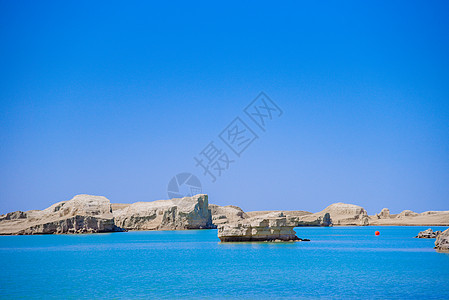 青海牧场青海水上雅丹自然风景背景