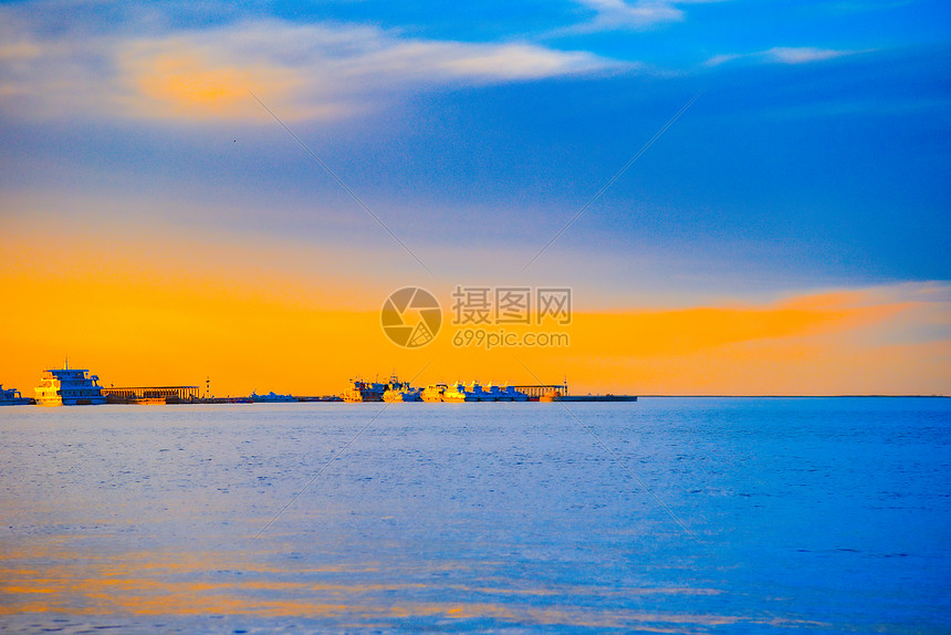 青海湖傍晚图片
