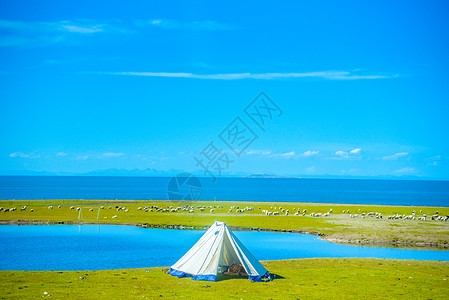 青海湖沿途风光青海湖帐篷露营背景