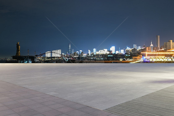 青岛码头平台夜景图片