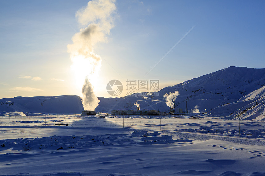 冰岛北部奈斯亚威里尔（Nesjavellir）冰岛最大的地热发电厂图片