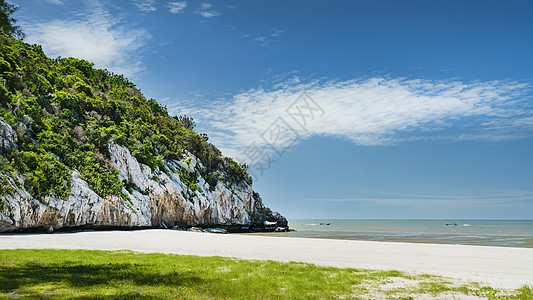 夏日海滩泰国三百峰夏日海岛海滨沙滩烈日背景