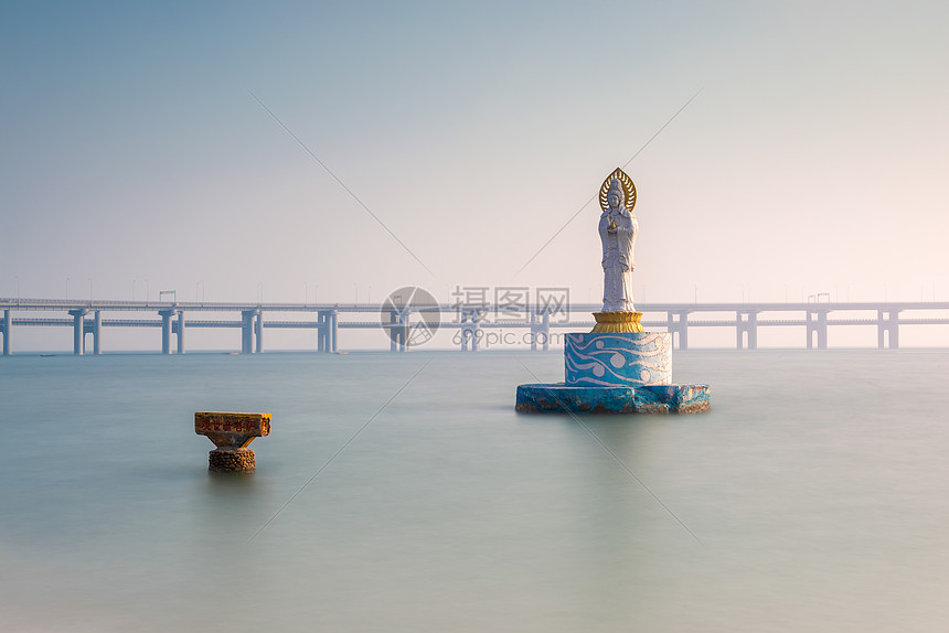 大连滨海路观音像图片