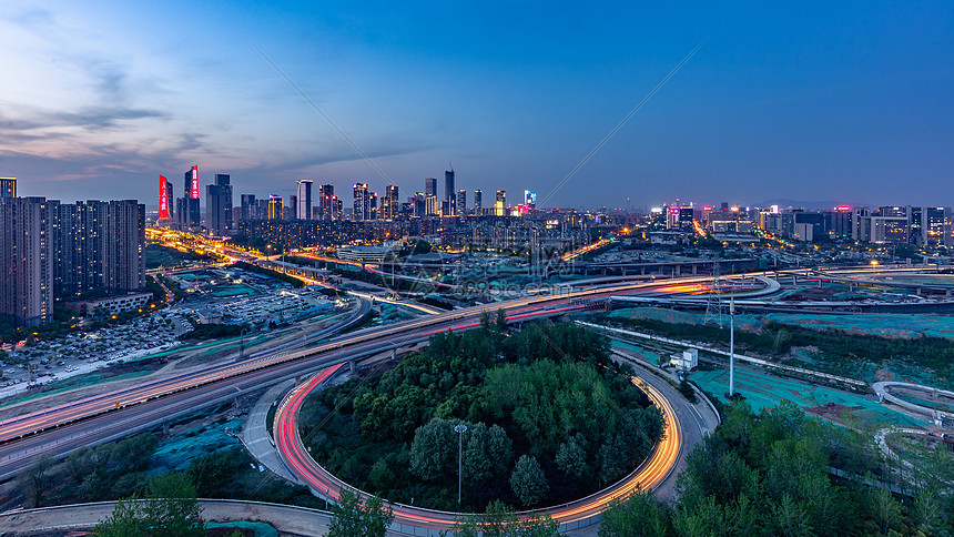 南京油坊桥城市夜景图片