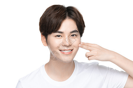 男性护肤面部保湿护理图片