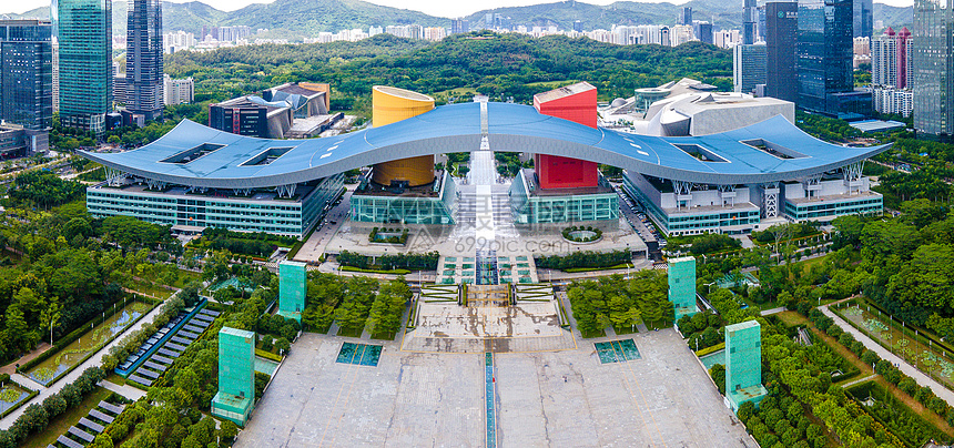 全景航拍深圳地标市民中心广场建筑