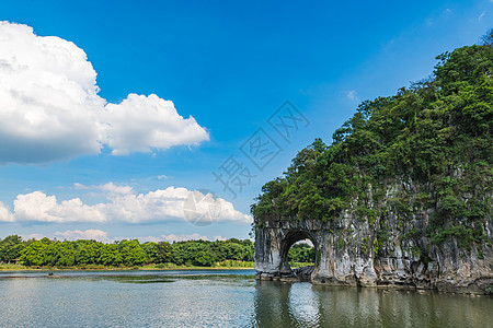 麻辣香锅海报蓝天白云下的桂林象鼻山背景