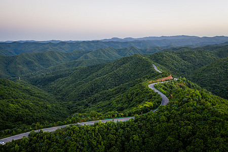 树林鸟瞰陕西旬邑石门山森林公园背景