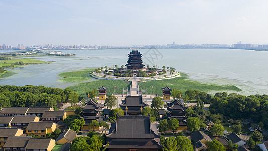 湖中的寺庙航拍苏州重元寺高清图片