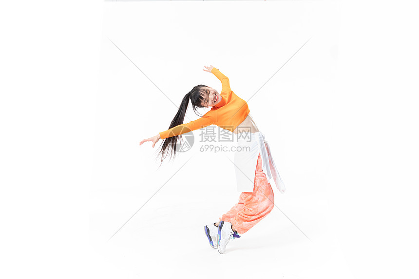 街舞女生高难度舞蹈动作图片