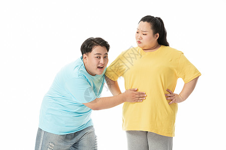 肥胖男士讨好生气女友背景图片