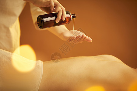 女性spa背部精油按摩健康高清图片素材