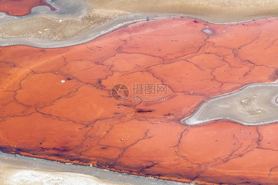 巴丹吉林沙漠红海子特写图片