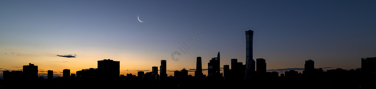 北京城市剪影全景月亮剪影国贸背景