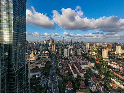 上海静安区都市高架桥车流背景图片