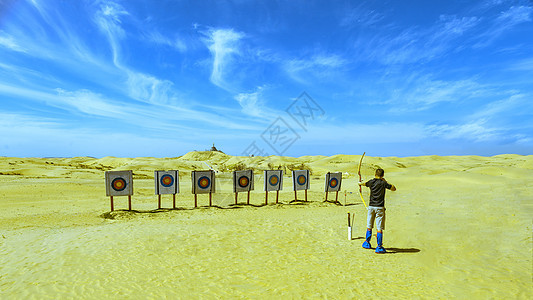 内蒙古响沙湾秋季沙漠射箭景观背景图片
