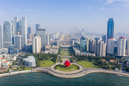 航拍海岸线青岛市中心cbd五四广场航拍全景背景