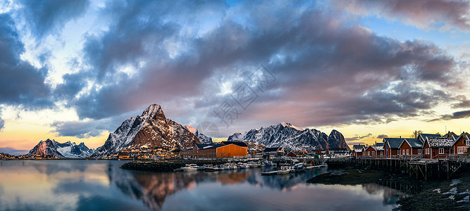 挪威雷纳村全景拼接图片