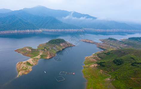 山水云雾风光图片