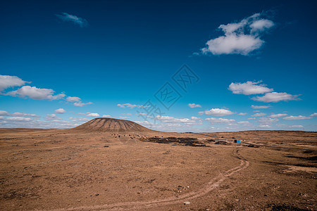 乌兰察布火山的秋天图片