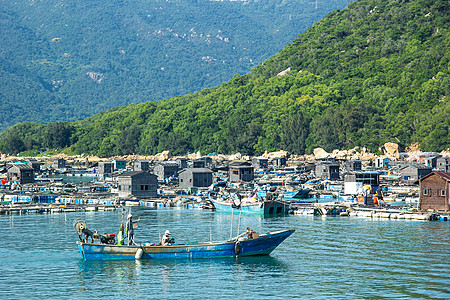 海上的鱼排渔船背景图片