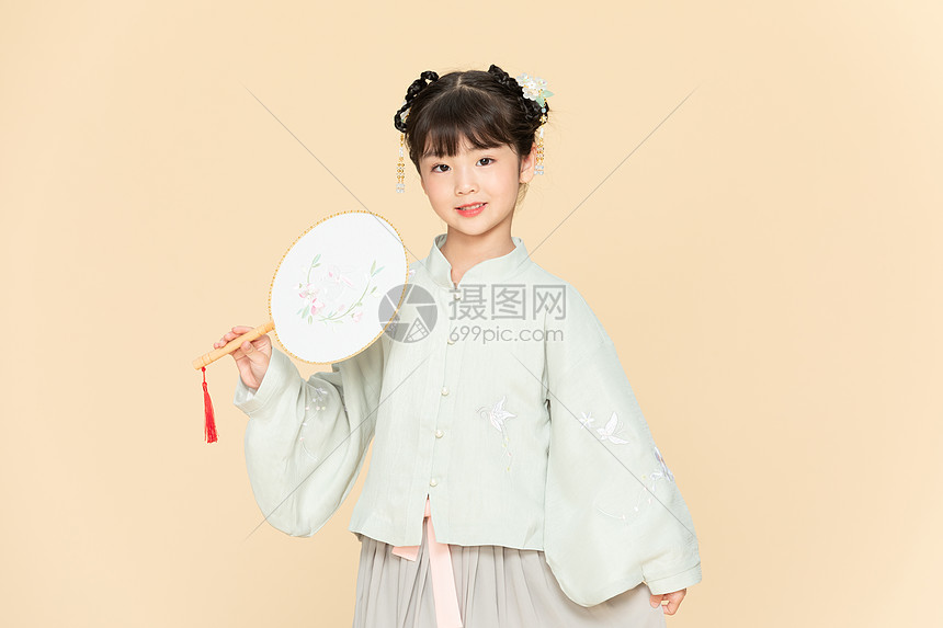  古风汉服中国风小女孩舞扇子图片