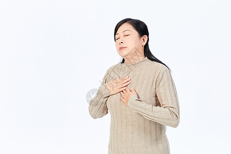 中年女性胸口疼痛图片