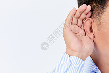 男人耳朵中年男性听力下降背景