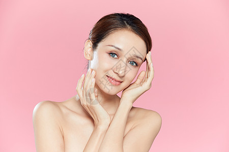 美女面部护肤保养保湿背景图片