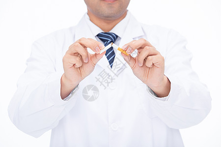 医生折断香烟图片