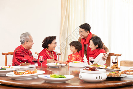 一家团圆幸福一家五口春节合家欢背景