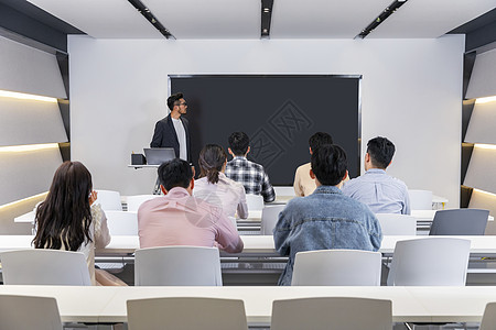 培训学院成人教育课堂学生听老师讲课背景