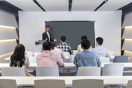 培训学院成人教育课堂学生听老师讲课背景