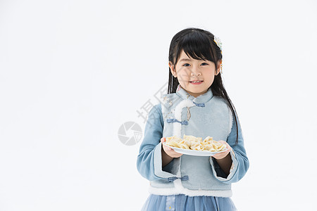 捧着饺子的小女孩图片