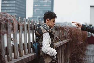 青少年校园暴力安全教育图片