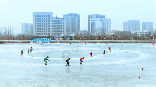 冬季游玩呼和浩特城市全员冰雪运动背景