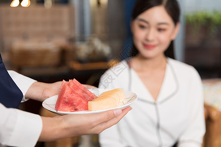 餐厅 服务餐厅饭前水果特写背景