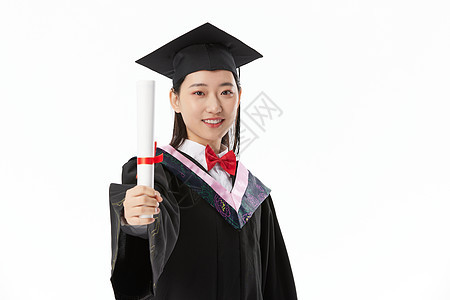 手拿毕业证的女大学毕业生背景图片