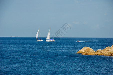 海边假日深圳大鹏桔钓沙湾游艇会背景