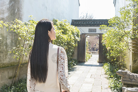 美女大学生旅行春游高清图片