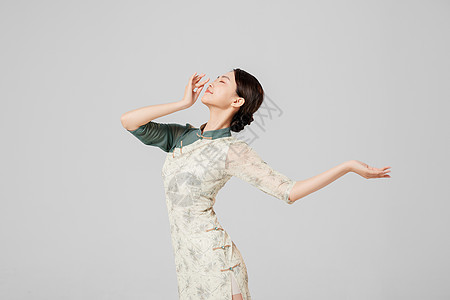 中国风旗袍美女舞者背景图片