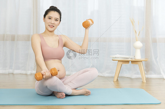 居家孕妇做锻炼图片