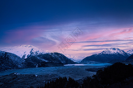 喀拉俊新疆喀拉库勒湖风光背景