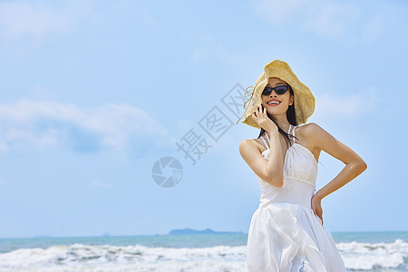 人台夏日海边美女背景