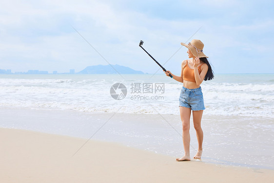 夏日美女海边直播图片