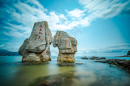 深圳大梅沙旅游区海滩礁石高清图片